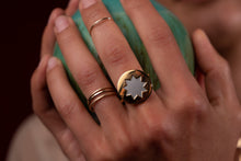 Load image into Gallery viewer, Glory Necklace - Abhá Jewelry - Bahai Jewelry - Baha'i Jewelry - Bahai Ring - Abha Jewelry - Nine-Pointed Star